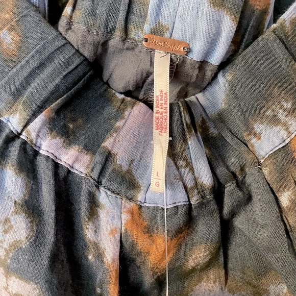 FREE PEOPLE “Sway My Way” Pull On Skirt in “Dark Combo” Print - Picture 4 of 9